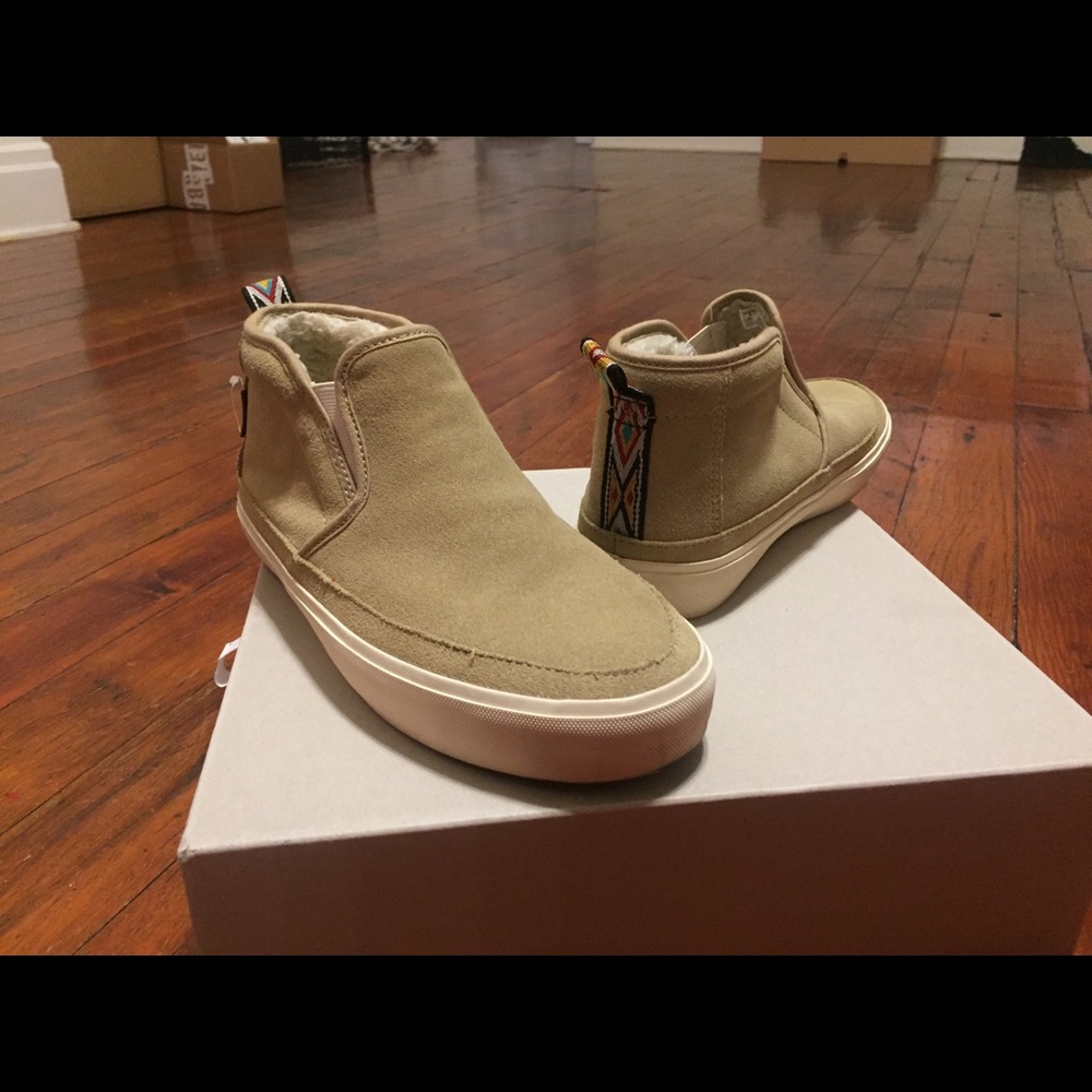 Vans Suede Fleece Slip-Ons